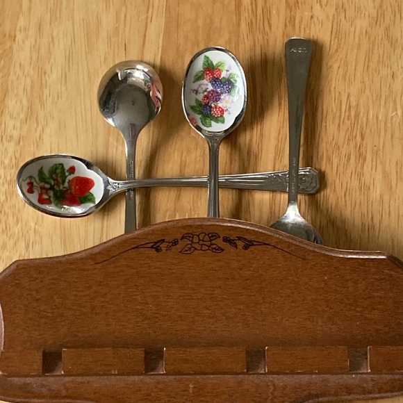 MCM hand painted enamel stainless steal jelly/jam spoons w/rack - Picture 5 of 5